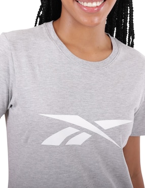 Playera manga corta Reebok cuello redondo para mujer