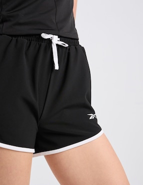 Short con bolsillos Reebok para entrenamiento mujer