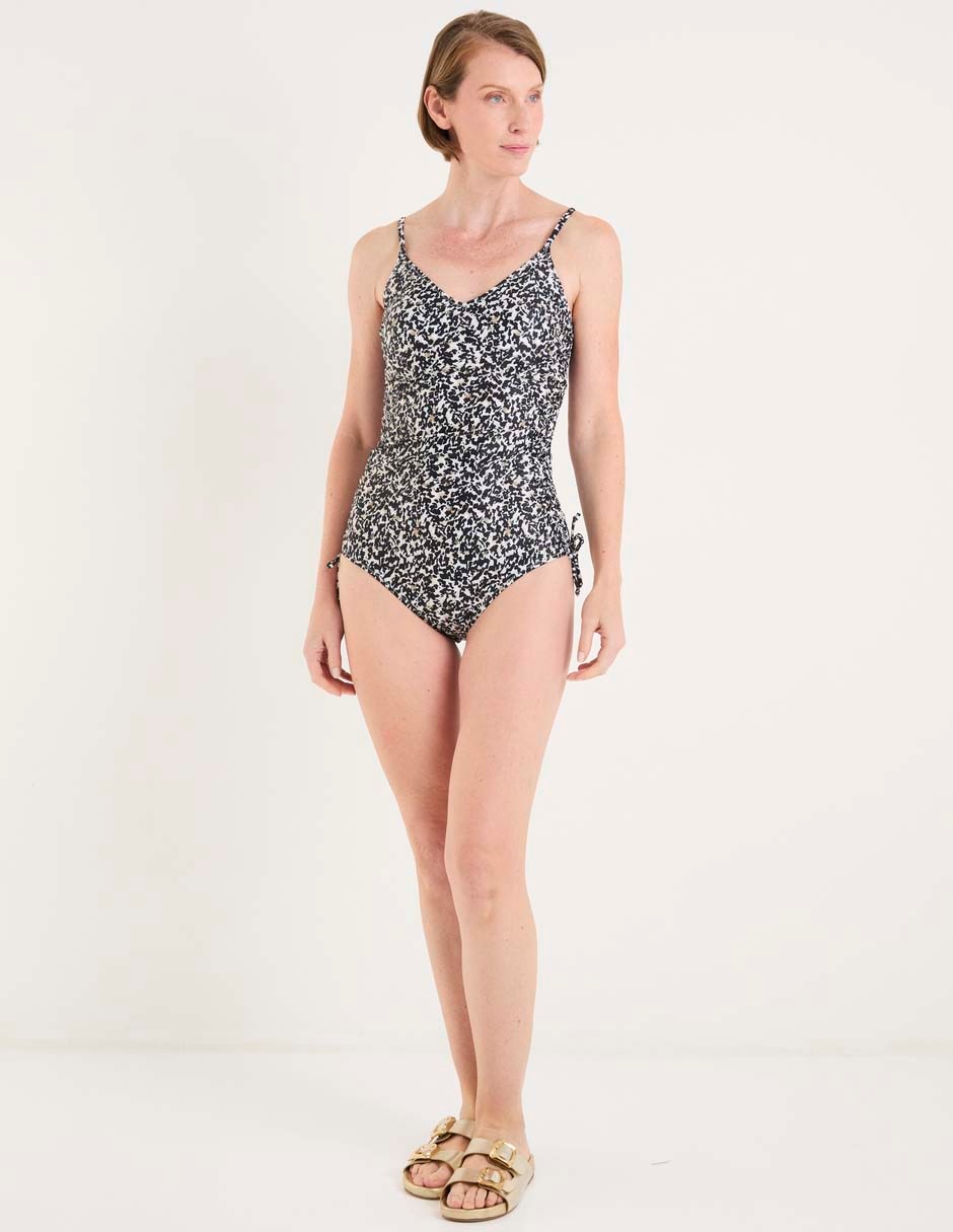 Traje de baño completo estampado animal print para mujer 3