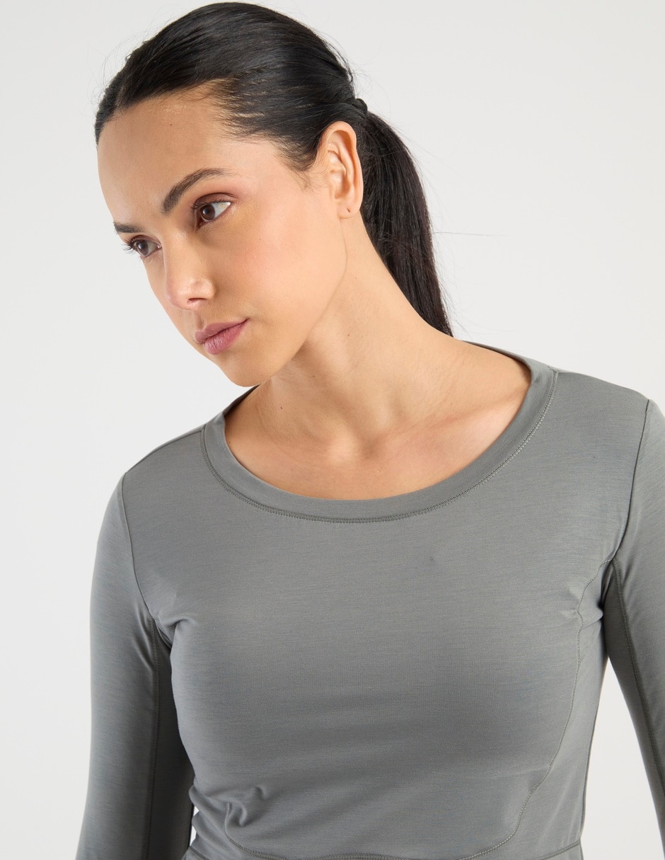 Playera deportiva térmica para entrenamiento de mujer 4